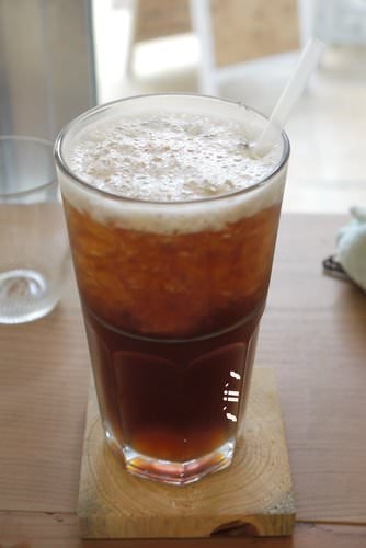 【高雄】小小咖啡 caffè 空間design ~跟著河馬先生吃喝玩樂