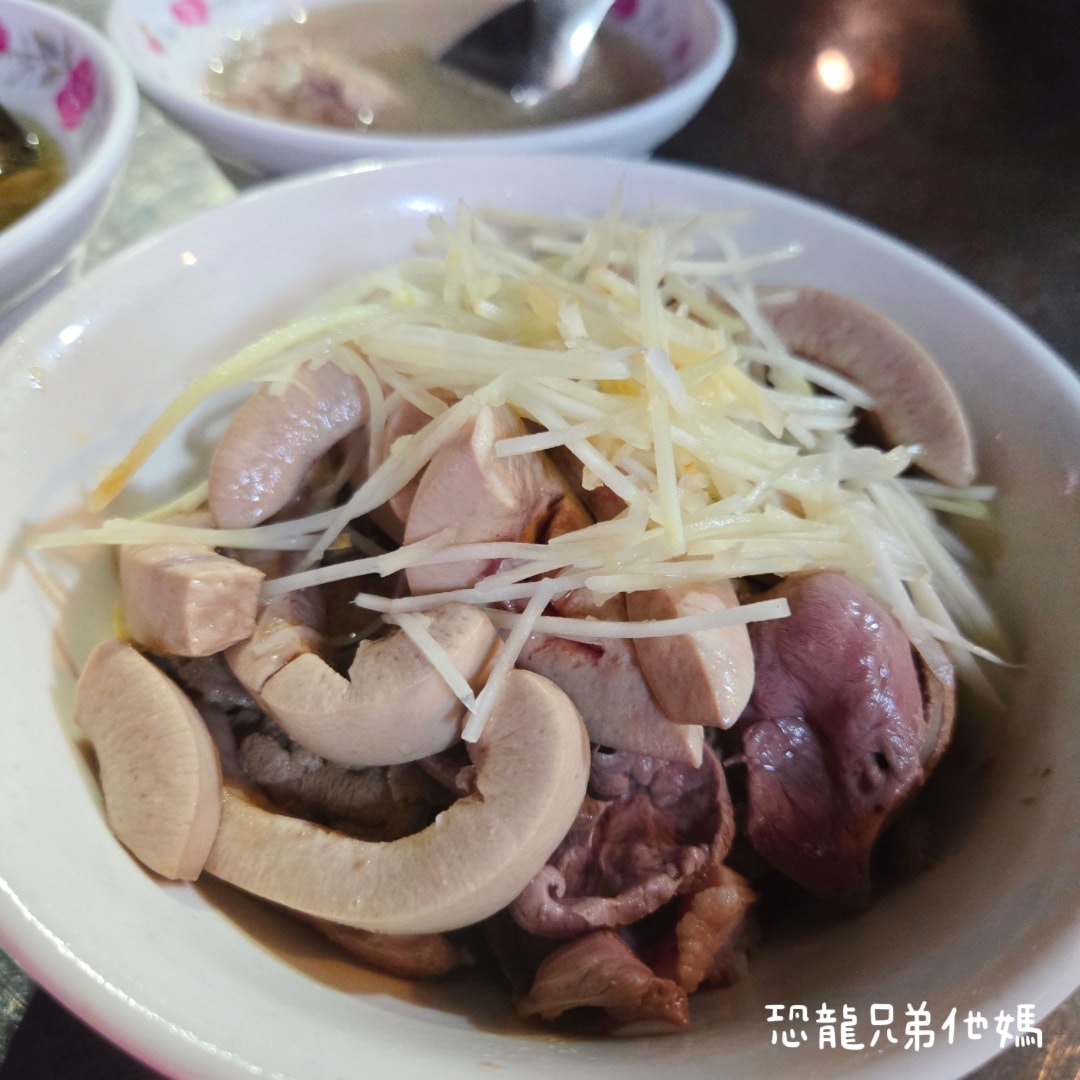 台南‧阿明豬心冬粉│保安路必吃排隊美食，食材新鮮，老闆神記憶