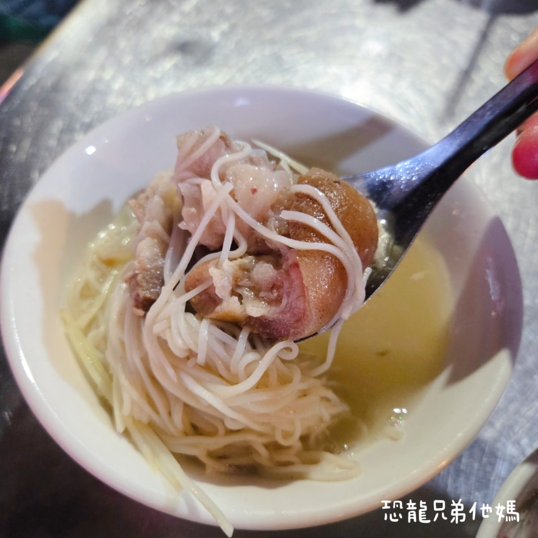 台南‧阿明豬心冬粉│保安路必吃排隊美食，食材新鮮，老闆神記憶