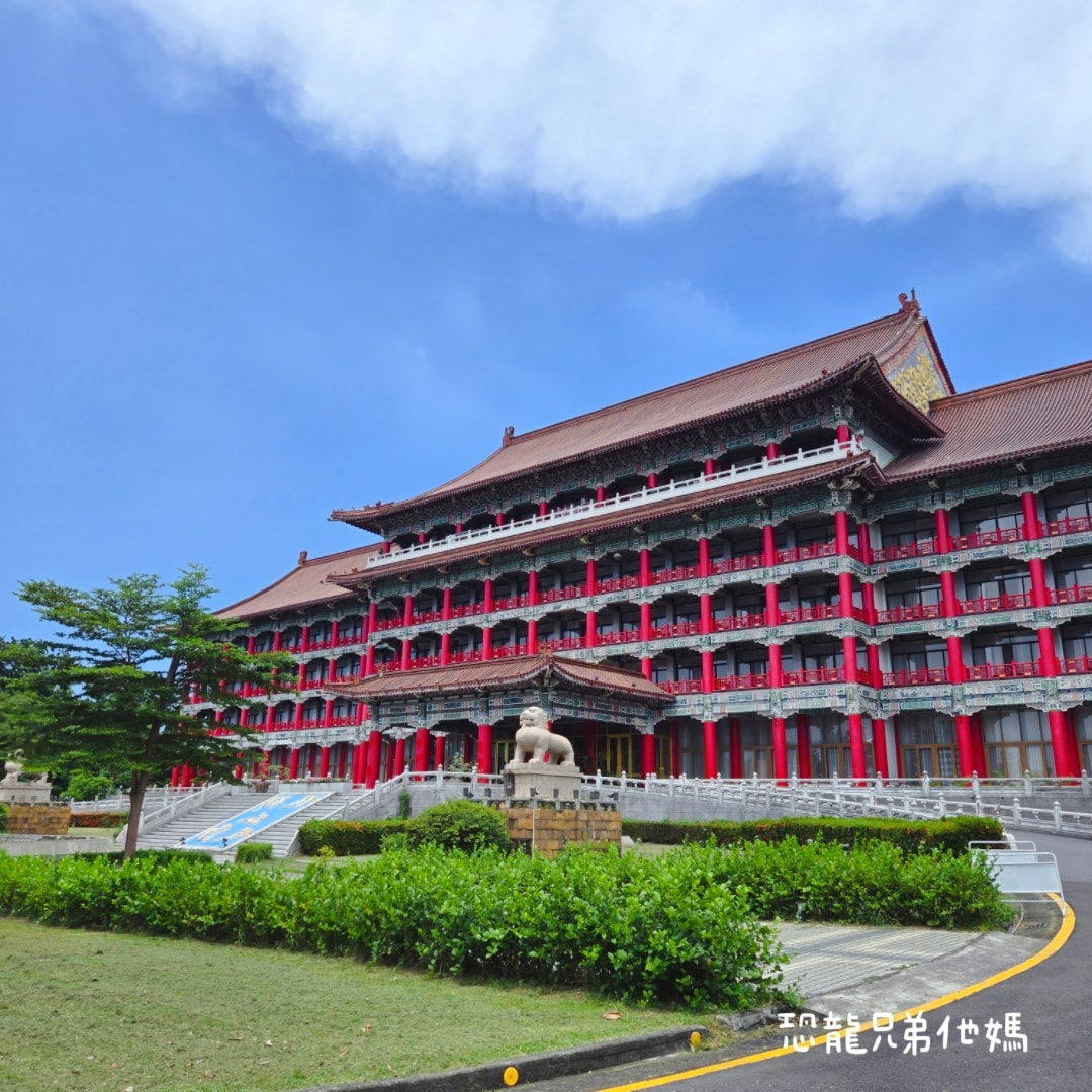 高雄‧鳥松│高雄圓山大飯店-萬福中餐廳，經典名菜與台式料理，適合家族長輩一同用餐。2025