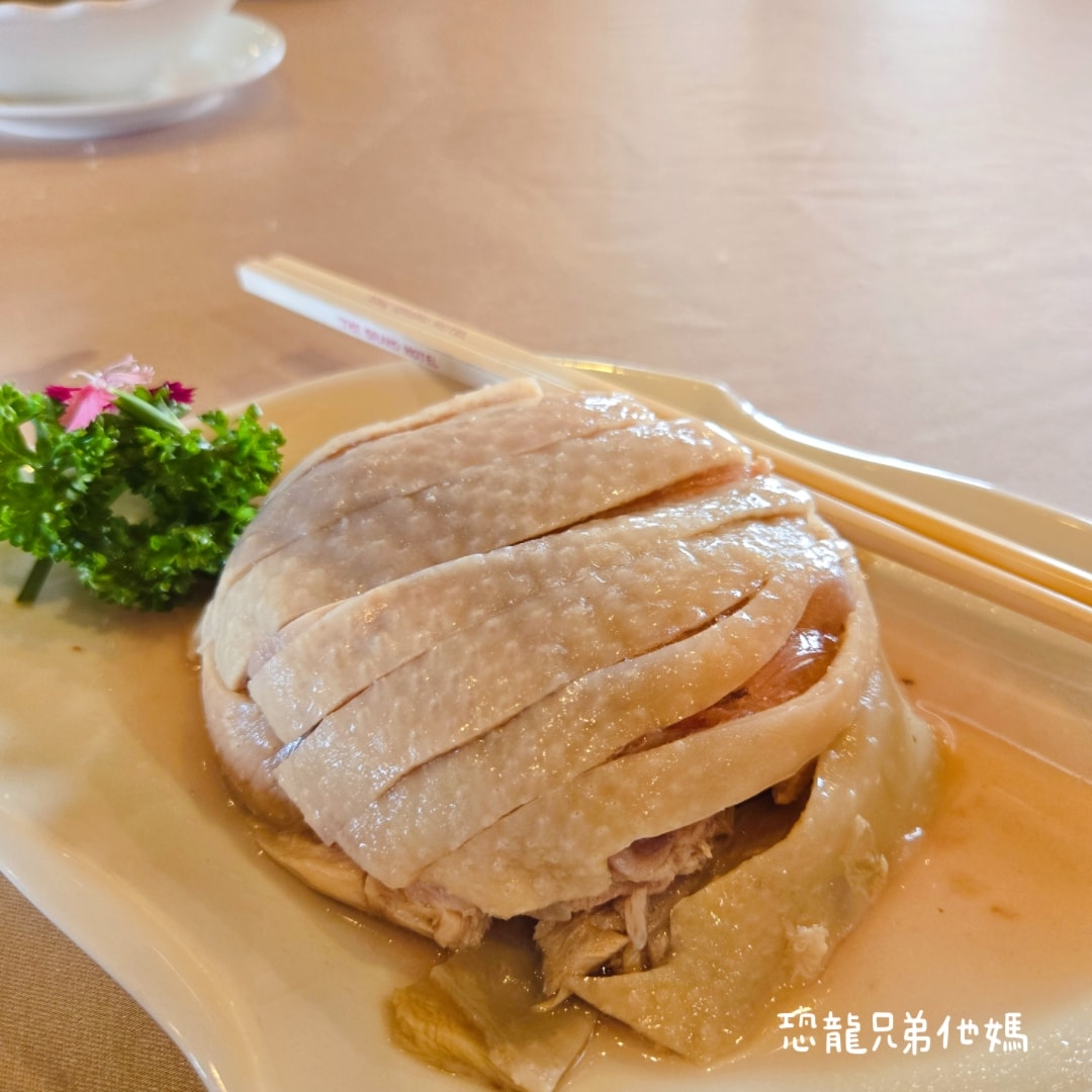 高雄‧鳥松│高雄圓山大飯店-萬福中餐廳，經典名菜與台式料理，適合家族長輩一同用餐。2025