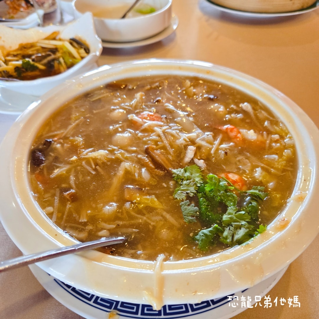高雄‧鳥松│高雄圓山大飯店-萬福中餐廳，經典名菜與台式料理，適合家族長輩一同用餐。2025
