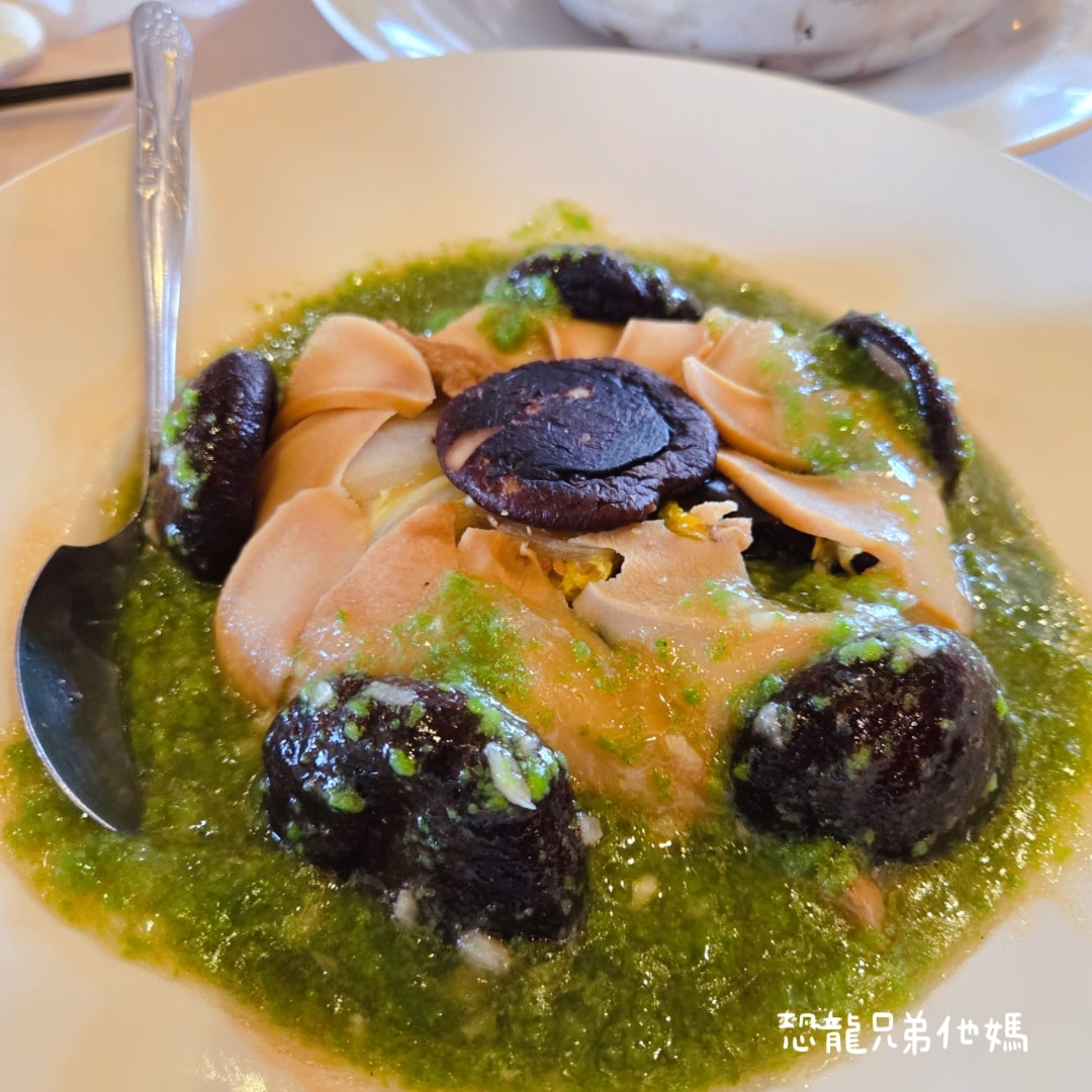 高雄‧鳥松│高雄圓山大飯店-萬福中餐廳，經典名菜與台式料理，適合家族長輩一同用餐。2025