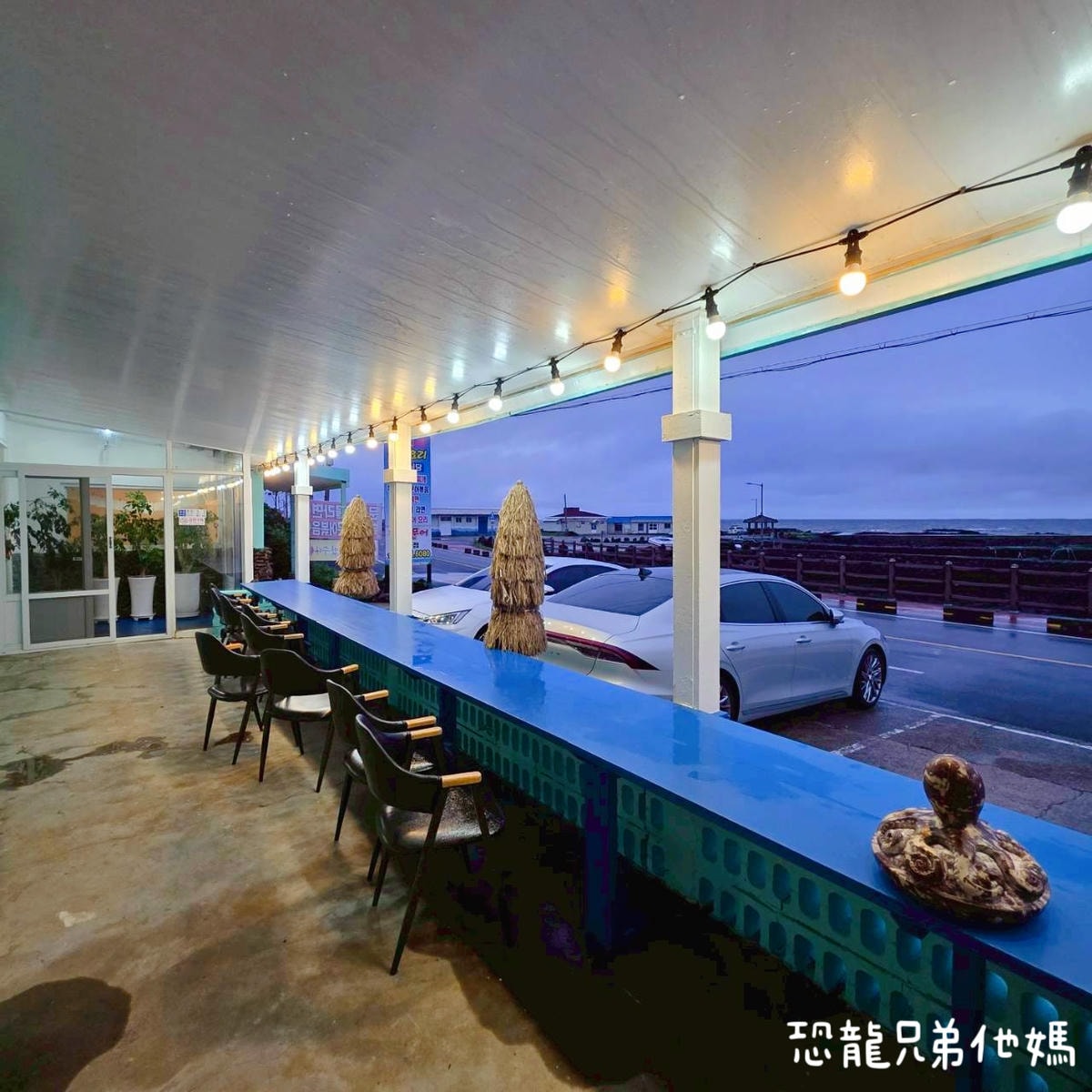 韓國‧濟州島│誘人的章魚(탐나는문어 하도점),海邊旁的章魚料理店,章魚一整隻上桌! - 第3張圖