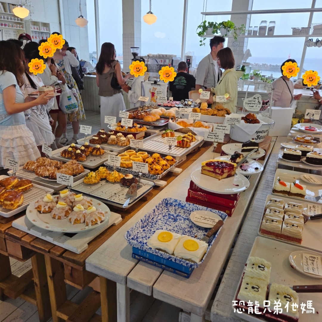 韓國‧濟州島│Cafe Layered Jeju Branch (카페 레이어드 제주점),首爾知名咖啡店,麵包多樣、特別,網美好多好拍咖啡廳 - 第4張圖