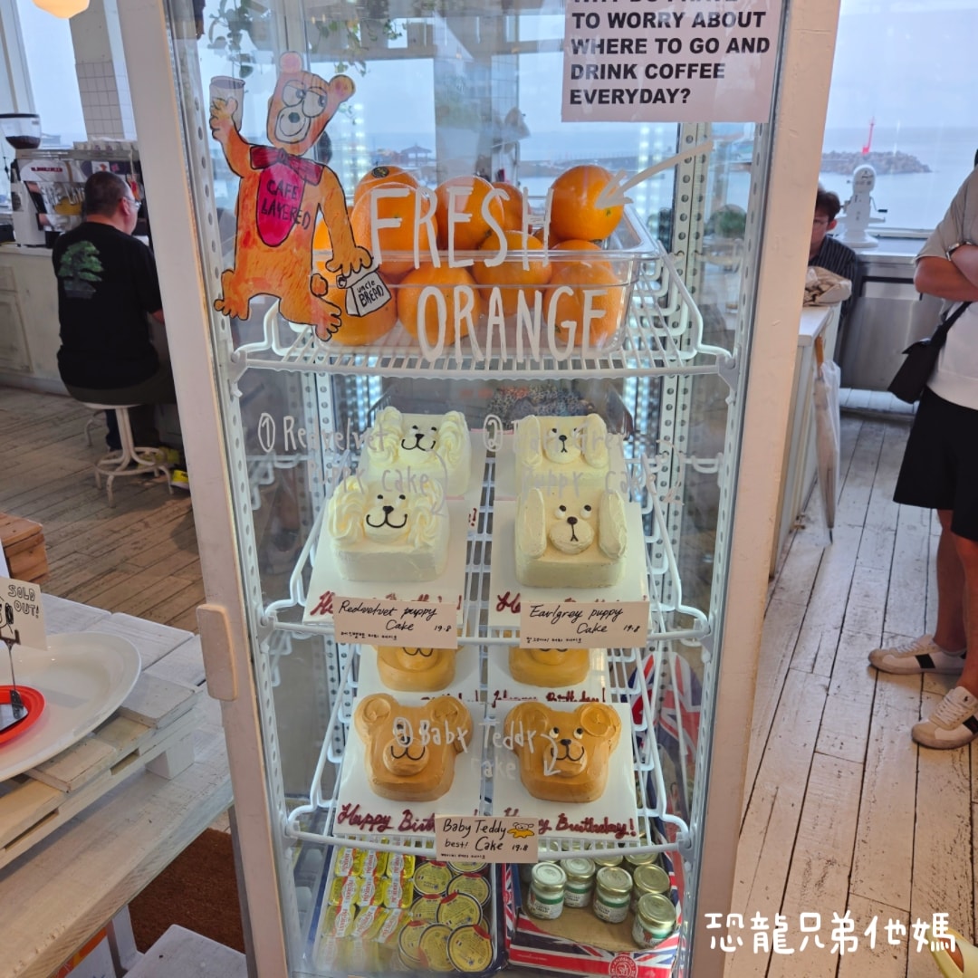 韓國‧濟州島│Cafe Layered Jeju Branch (카페 레이어드 제주점),首爾知名咖啡店,麵包多樣、特別,網美好多好拍咖啡廳 - 第5張圖