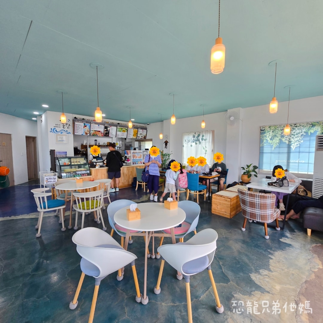濟州島‧牛島-翻糖咖啡店(Cafe Pongdang ,카페 퐁당),花生冰淇淋、水果冰沙、咖啡、輕食 - 第7張圖 濟州島‧牛島-翻糖咖啡店(Cafe Pongdang ,카페 퐁당),花生冰淇淋、水果冰沙、咖啡、輕食