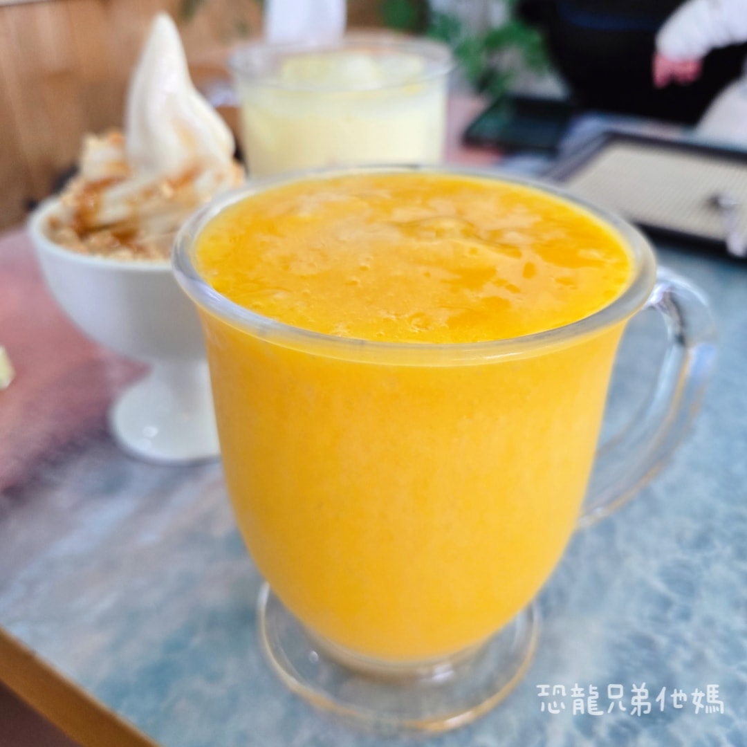 濟州島‧牛島-翻糖咖啡店(Cafe Pongdang ,카페 퐁당),花生冰淇淋、水果冰沙、咖啡、輕食 - 第13張圖 濟州島‧牛島-翻糖咖啡店(Cafe Pongdang ,카페 퐁당),花生冰淇淋、水果冰沙、咖啡、輕食