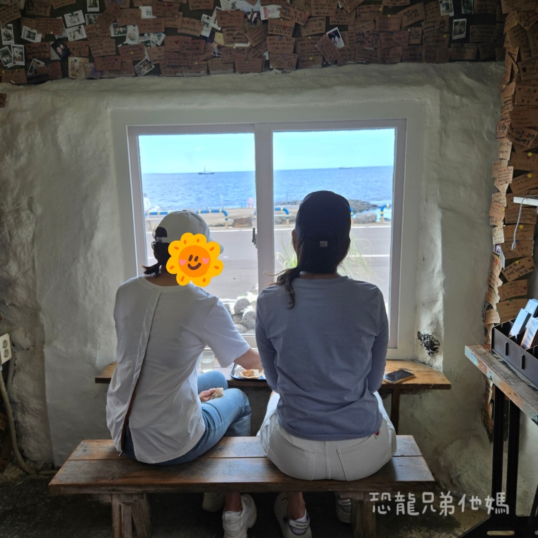 濟州島‧牛島必吃-HAHAHOHO漢堡(하하호호우도점),看海享受手工美味漢堡,還有獨家周邊小物。可Catch Table預約位置 2025.08 - 第20張圖