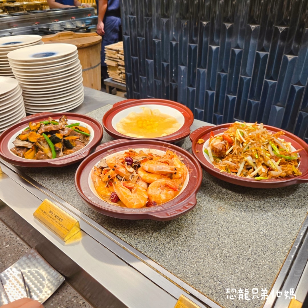 高雄│旭集義享店,長腳蟹、螃蟹、干貝、鮑魚海鮮吃到飽,蜷尾家合作冰品,甜點也好吃 - 第22張圖 高雄│旭集義享店,長腳蟹、螃蟹、干貝、鮑魚海鮮吃到飽,蜷尾家合作冰品,甜點也好吃