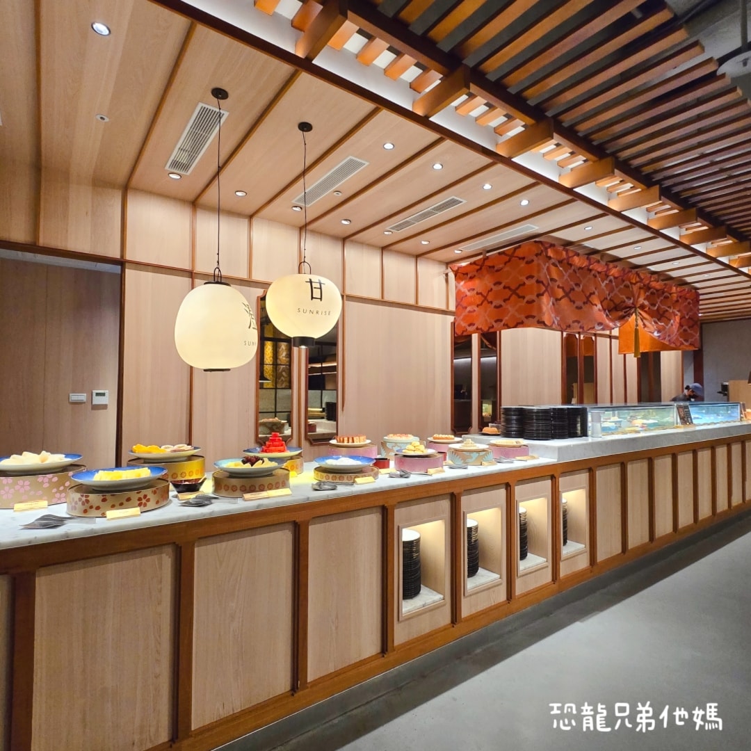 高雄│旭集義享店,長腳蟹、螃蟹、干貝、鮑魚海鮮吃到飽,蜷尾家合作冰品,甜點也好吃 - 第37張圖 高雄│旭集義享店,長腳蟹、螃蟹、干貝、鮑魚海鮮吃到飽,蜷尾家合作冰品,甜點也好吃