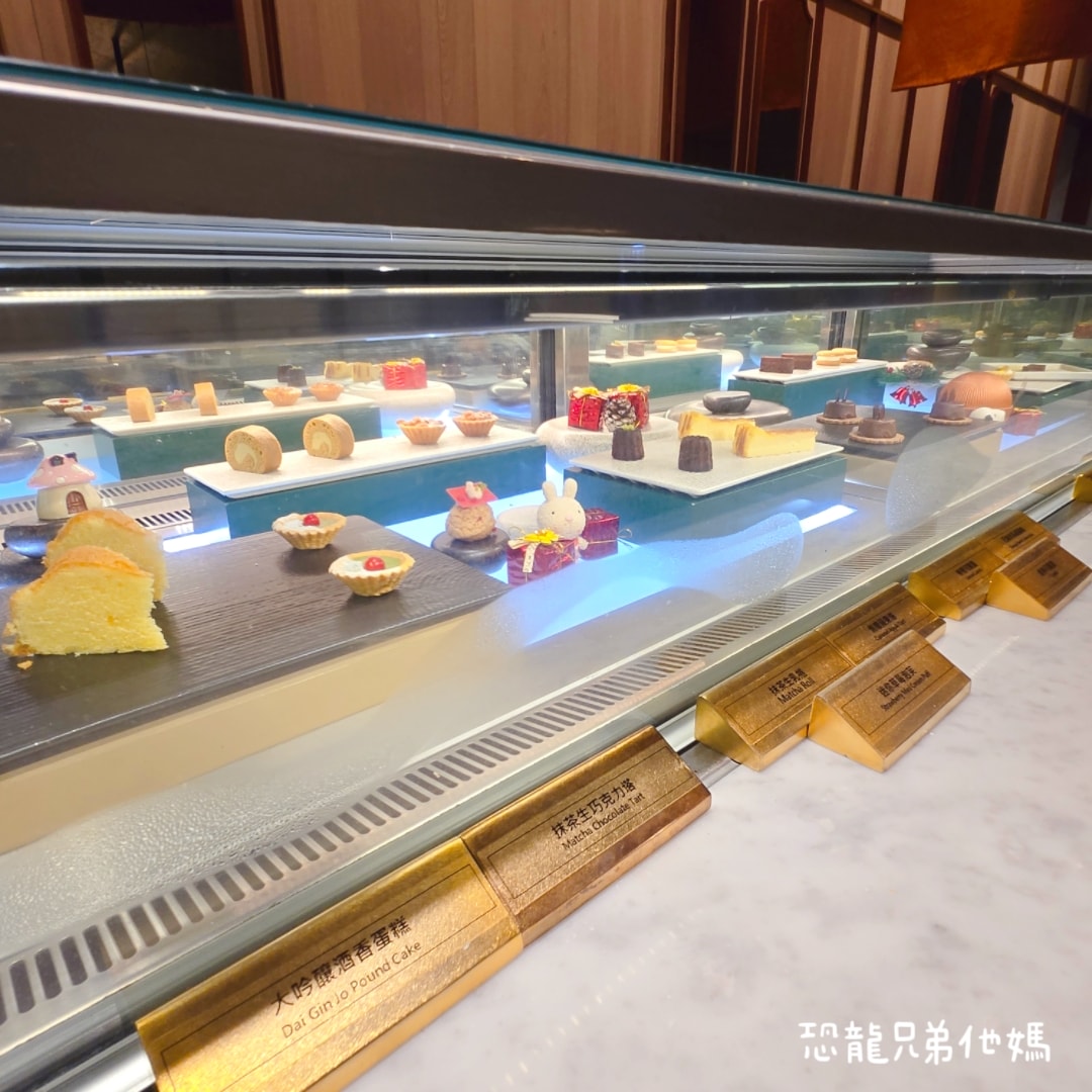 高雄│旭集義享店，長腳蟹、螃蟹、干貝、鮑魚海鮮吃到飽，蜷尾家合作冰品，甜點也好吃