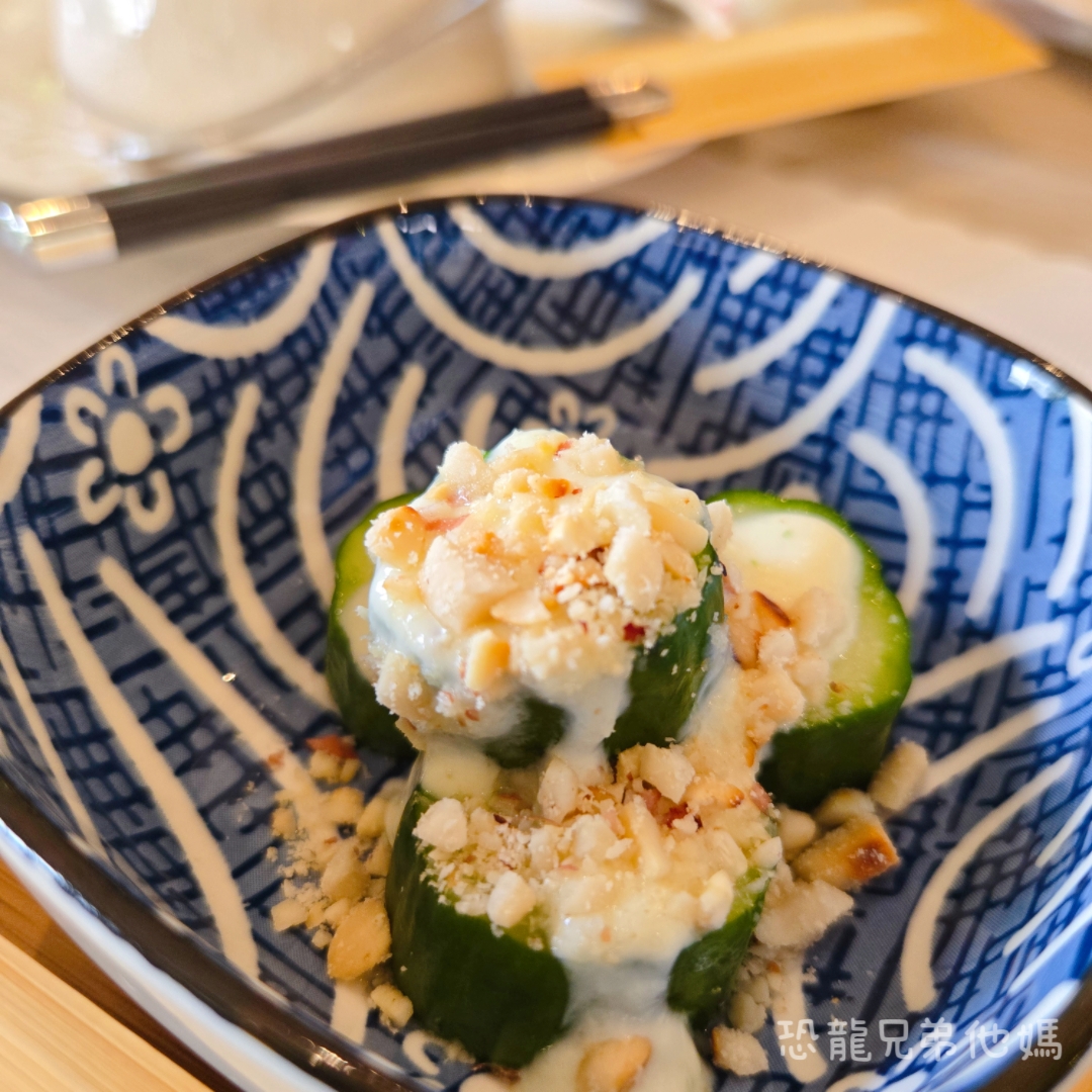 屏東▪︎佳冬|假日限定!像走入美術館般優雅的泰國蝦餐廳-荷塘有蝦小館,餐點美味精緻一吃就愛上,活跳跳泰國蝦直接上桌! - 第29張圖