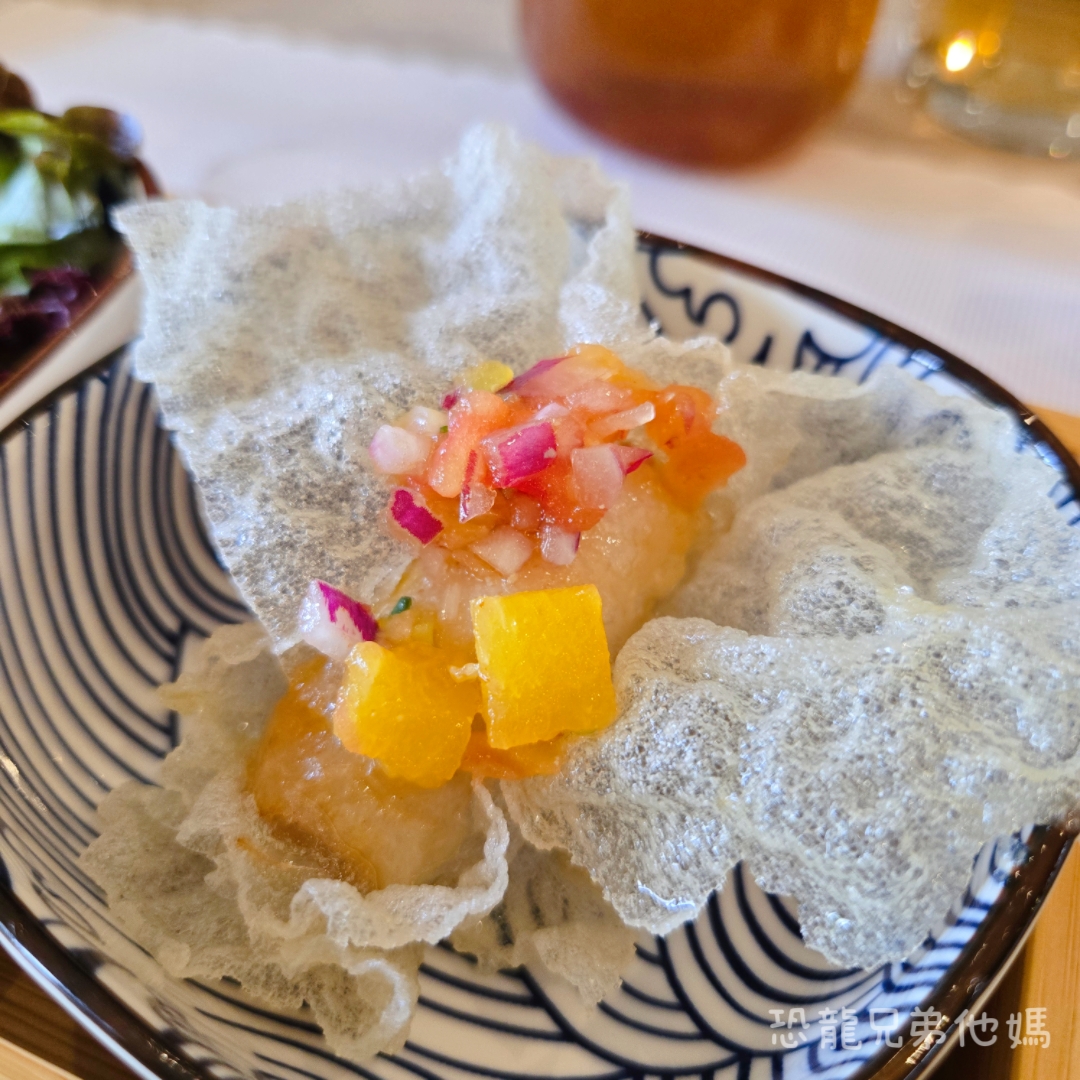 屏東▪︎佳冬|假日限定!像走入美術館般優雅的泰國蝦餐廳-荷塘有蝦小館,餐點美味精緻一吃就愛上,活跳跳泰國蝦直接上桌! - 第28張圖