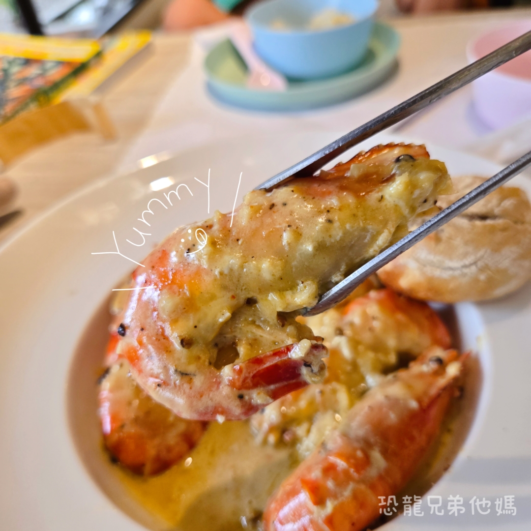 屏東▪︎佳冬|假日限定!像走入美術館般優雅的泰國蝦餐廳-荷塘有蝦小館,餐點美味精緻一吃就愛上,活跳跳泰國蝦直接上桌! - 第35張圖