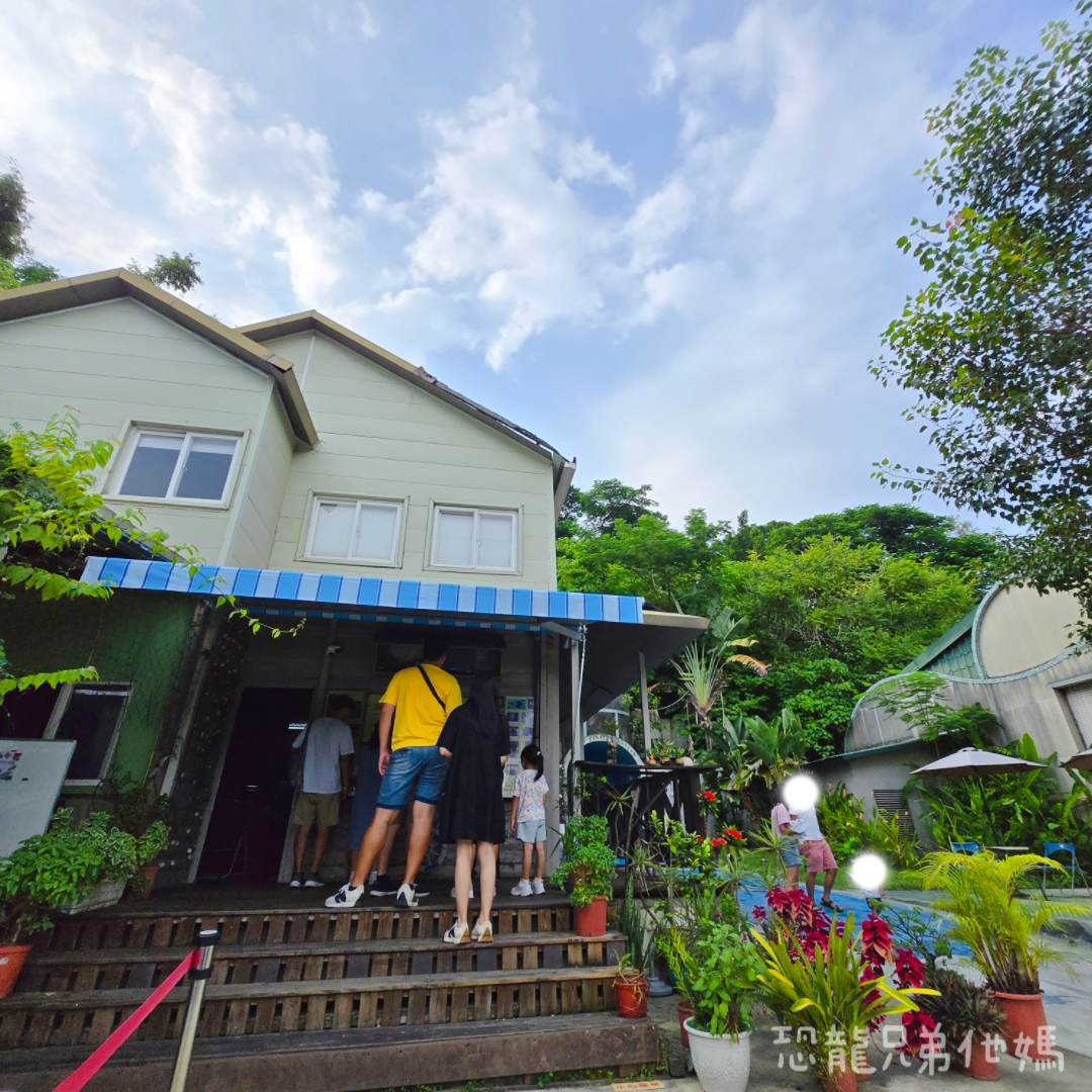 高雄‧鳥松】澄清湖海洋奇珍園│魚兒種類豐富、有觸摸區、多樣珊瑚、貝殼、恐龍蛋化石展示。預計營業到2025年12月31日 - 第7張圖 高雄‧鳥松】澄清湖海洋奇珍園│魚兒種類豐富、有觸摸區、多樣珊瑚、貝殼、恐龍蛋化石展示。預計營業到2025年12月31日