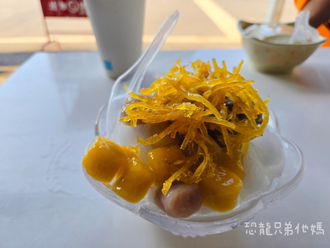 高雄‧美濃│東門冰菓室，是冰店也是在地人的雜貨店，古早味冰品、豆花
