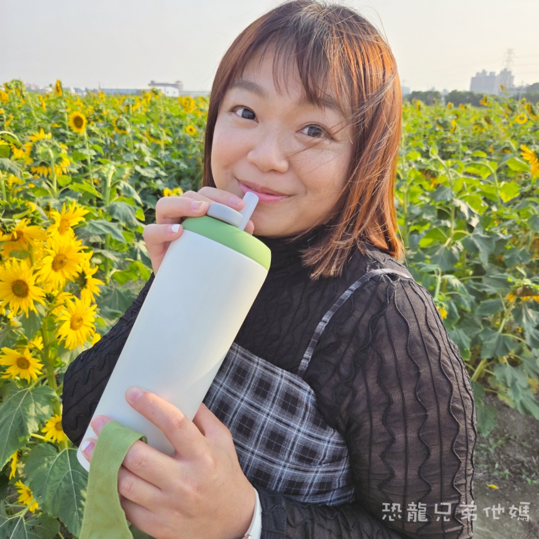 YCCT速吸杯三代來囉! 內膽陶瓷層不卡味、伸手就能洗,有防塵蓋,讓你一壓就喝、一拉就收! 另能加購飲料提袋! - 第12張圖 YCCT速吸杯三代來囉! 內膽陶瓷層不卡味、伸手就能洗,有防塵蓋,讓你一壓就喝、一拉就收! 另能加購飲料提袋!