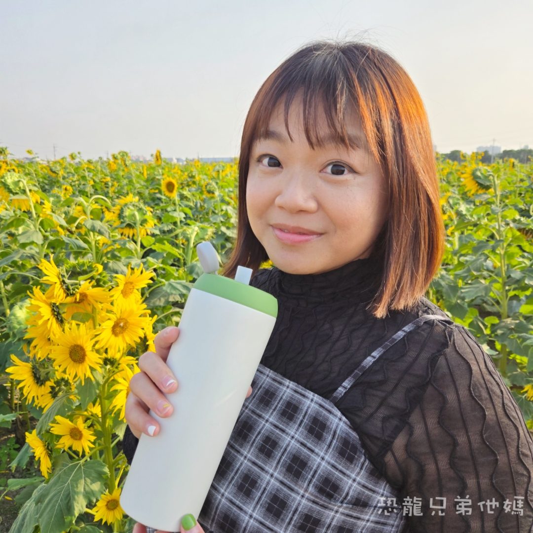 YCCT速吸杯三代來囉! 內膽陶瓷層不卡味、伸手就能洗,有防塵蓋,讓你一壓就喝、一拉就收! 另能加購飲料提袋! - 第5張圖 YCCT速吸杯三代來囉! 內膽陶瓷層不卡味、伸手就能洗,有防塵蓋,讓你一壓就喝、一拉就收! 另能加購飲料提袋!