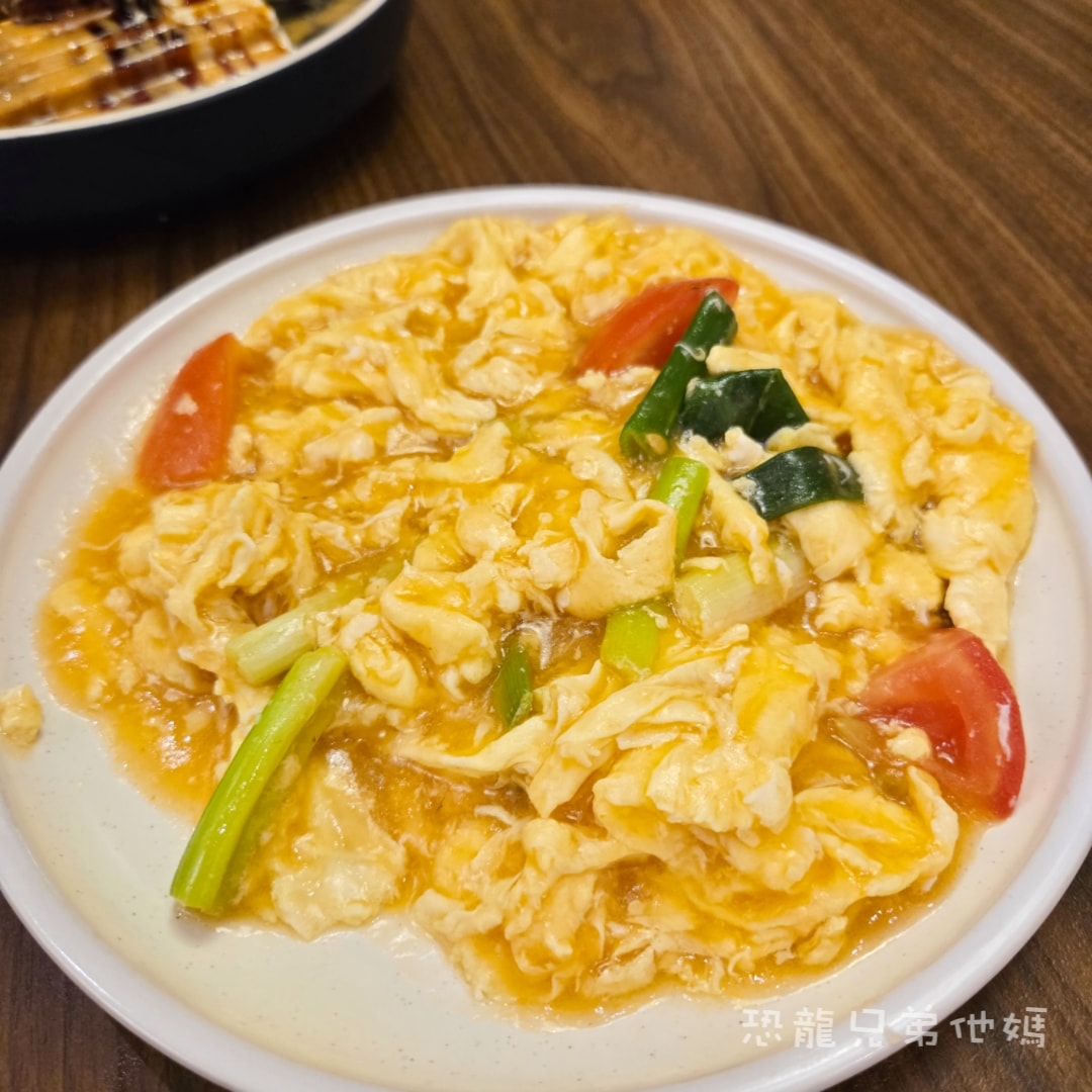 高雄•復興北外婆家｜鄧師傅台菜餐廳，復古裝潢，回到家的親切感