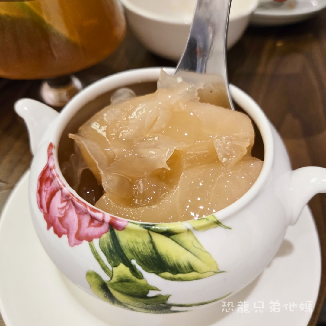 高雄•復興北外婆家｜鄧師傅台菜餐廳，復古裝潢，回到家的親切感