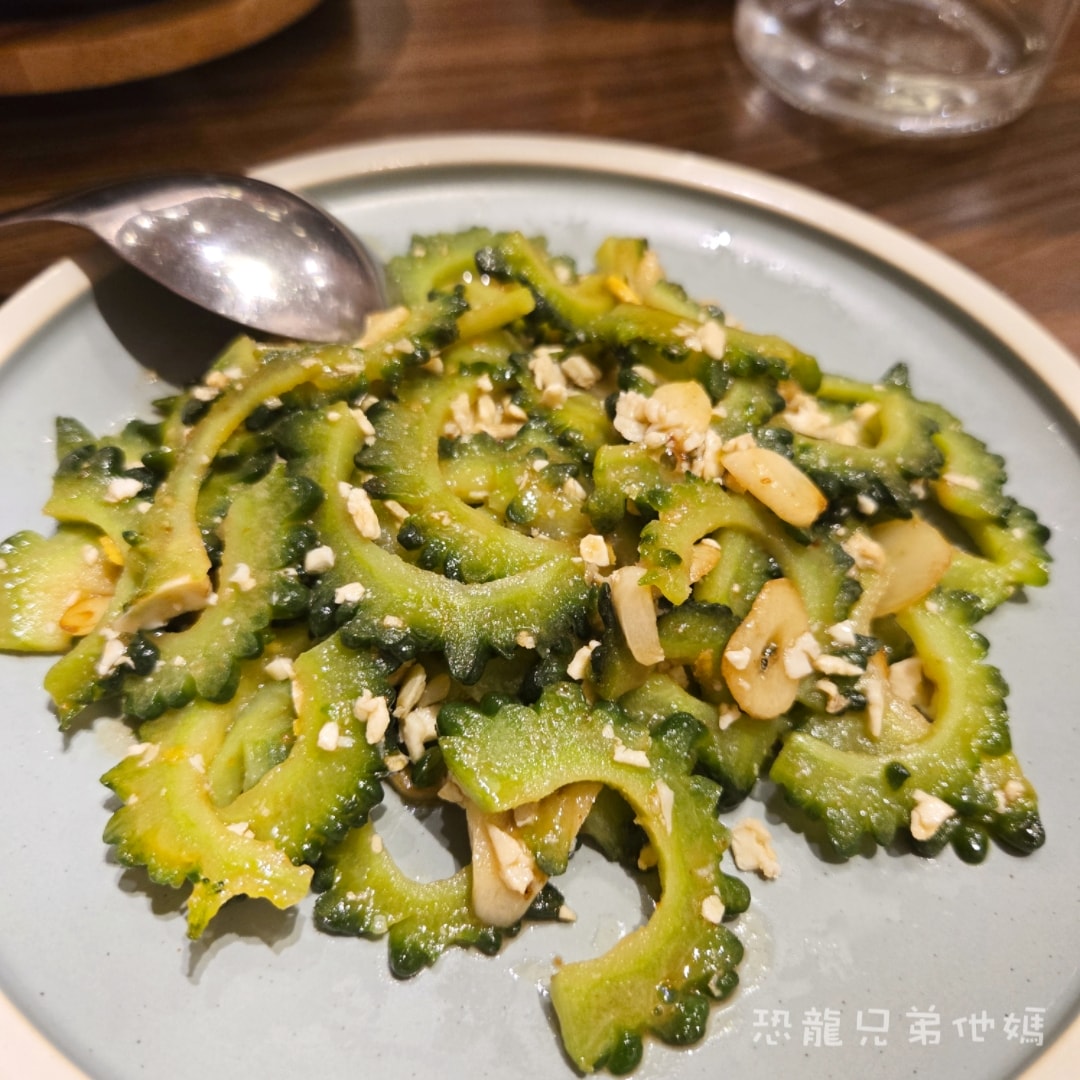 高雄•復興北外婆家｜鄧師傅台菜餐廳，復古裝潢，回到家的親切感