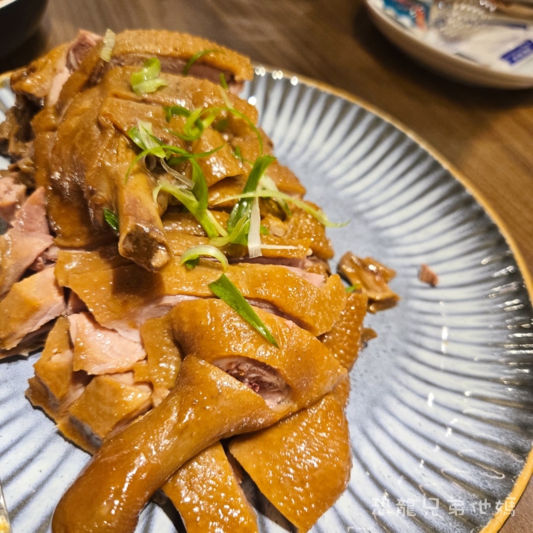 高雄•復興北外婆家｜鄧師傅台菜餐廳，復古裝潢，回到家的親切感