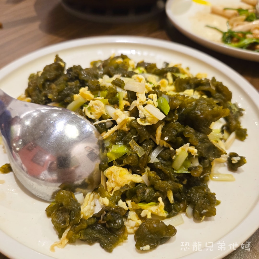 高雄•復興北外婆家｜鄧師傅台菜餐廳，復古裝潢，回到家的親切感