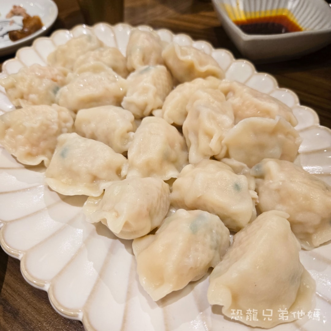 高雄•復興北外婆家｜鄧師傅台菜餐廳，復古裝潢，回到家的親切感