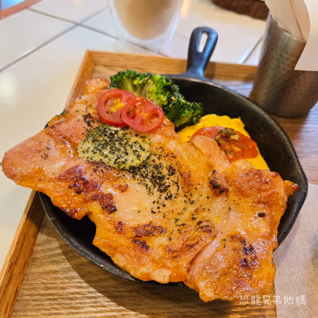 高雄‧鳳山│早·迷鹿 Morning Deer，波希米亞風網美早午餐，近大東文化中心