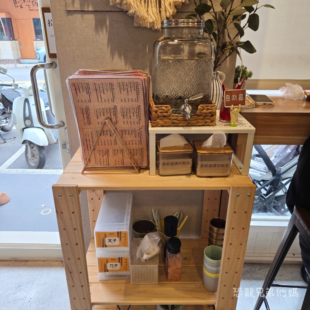 高雄‧鳳山│早·迷鹿 Morning Deer，波希米亞風網美早午餐，近大東文化中心