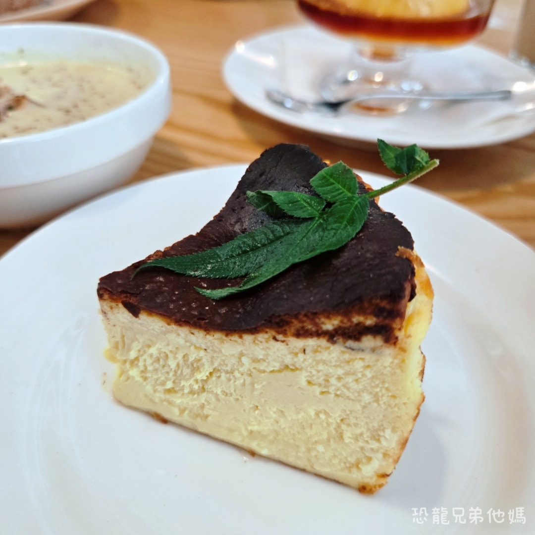 屏東必吃美食│探柵TAN-ZHA(自由店),質感綠意寬敞裝潢,餐點滿分,從早營業到晚上,寵物友善餐廳 - 第22張圖 屏東必吃美食│探柵TAN-ZHA(自由店),質感綠意寬敞裝潢,餐點滿分,從早營業到晚上,寵物友善餐廳