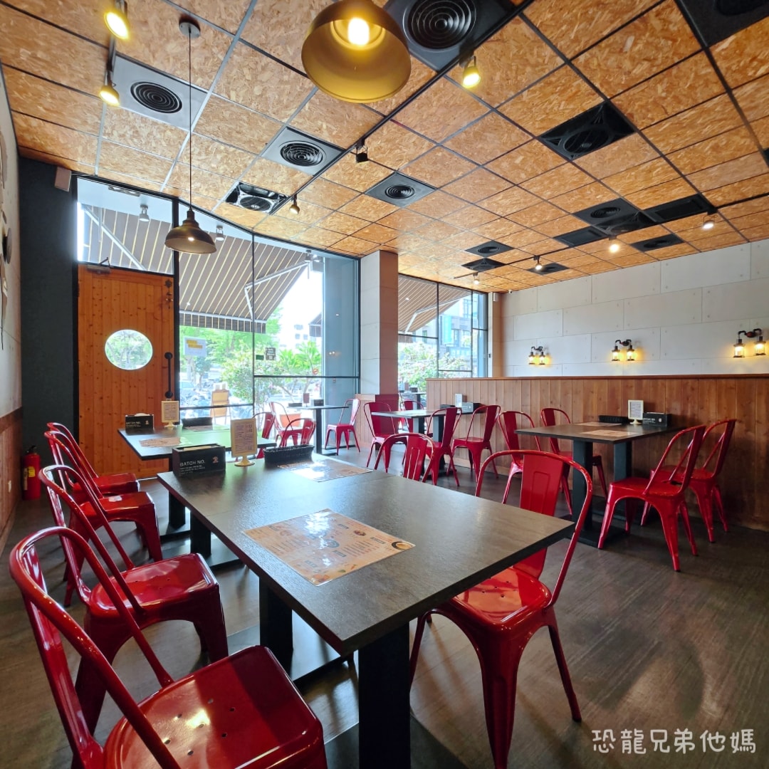 高雄‧鳳山│Lé Eat 義法倉廚：華鳳特區美味餐廳，免服務費，餐點平價美味，適合朋友家人聚餐，寵物友善餐廳