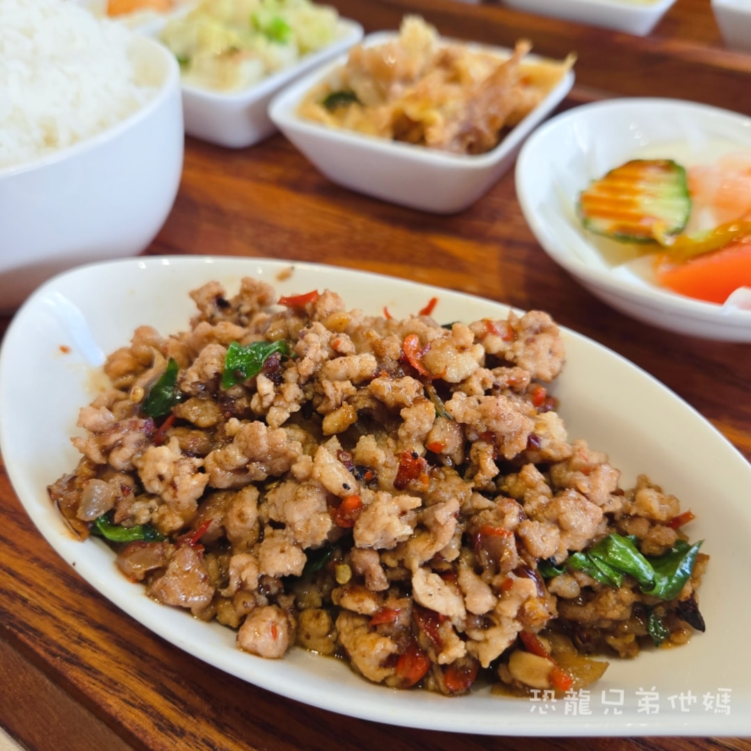 高雄‧鳳山│Google4.7顆星,泰南洋瑞興店:免費冰淇淋,平日有限定套餐,酸辣夠味很下飯! - 第7張圖 高雄‧鳳山│Google4.7顆星,泰南洋瑞興店:免費冰淇淋,平日有限定套餐,酸辣夠味很下飯!