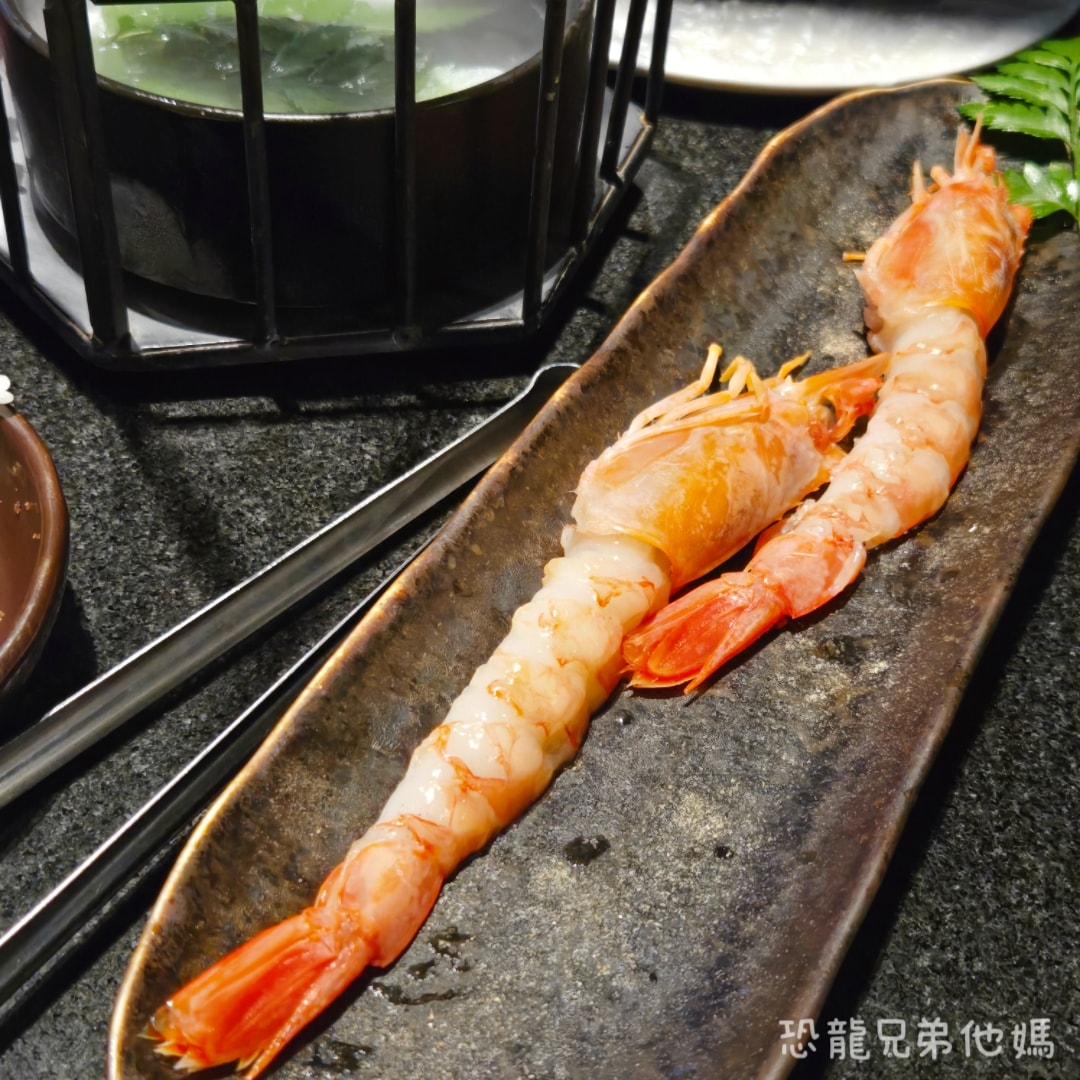 高雄‧前鎮│碳佐麻里精品燒肉(高雄時代店),超人氣燒烤店,肉品好吃,一定要預約喔! - 第21張圖 高雄‧前鎮│碳佐麻里精品燒肉(高雄時代店),超人氣燒烤店,肉品好吃,一定要預約喔!
