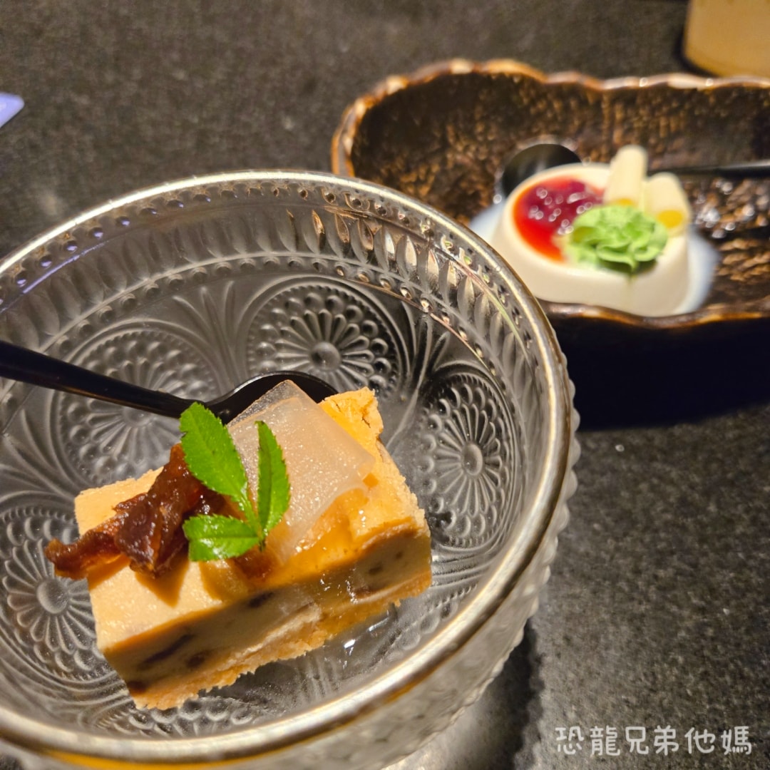 高雄‧前鎮│碳佐麻里精品燒肉(高雄時代店),超人氣燒烤店,肉品好吃,一定要預約喔! - 第25張圖 高雄‧前鎮│碳佐麻里精品燒肉(高雄時代店),超人氣燒烤店,肉品好吃,一定要預約喔!