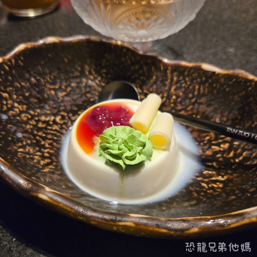 高雄‧前鎮│碳佐麻里精品燒肉(高雄時代店),超人氣燒烤店,肉品好吃,一定要預約喔! - 第26張圖 高雄‧前鎮│碳佐麻里精品燒肉(高雄時代店),超人氣燒烤店,肉品好吃,一定要預約喔!