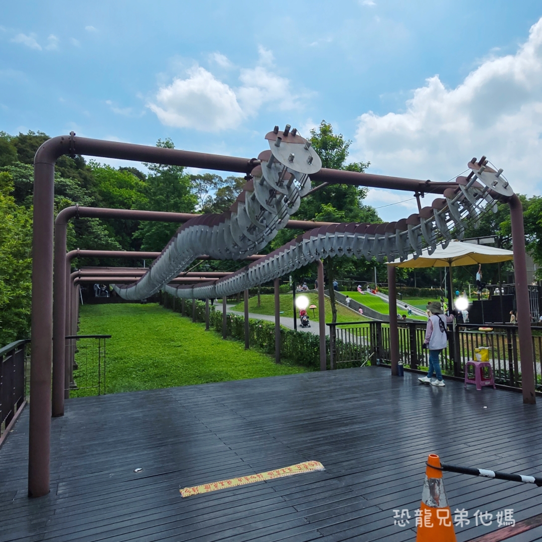 桃園親子景點｜大有梯田生態公園：全台首座梯田遊戲場！挑戰極限體能王攀爬網、松鼠滑索，玩到不想回家的旗艦級生態公園