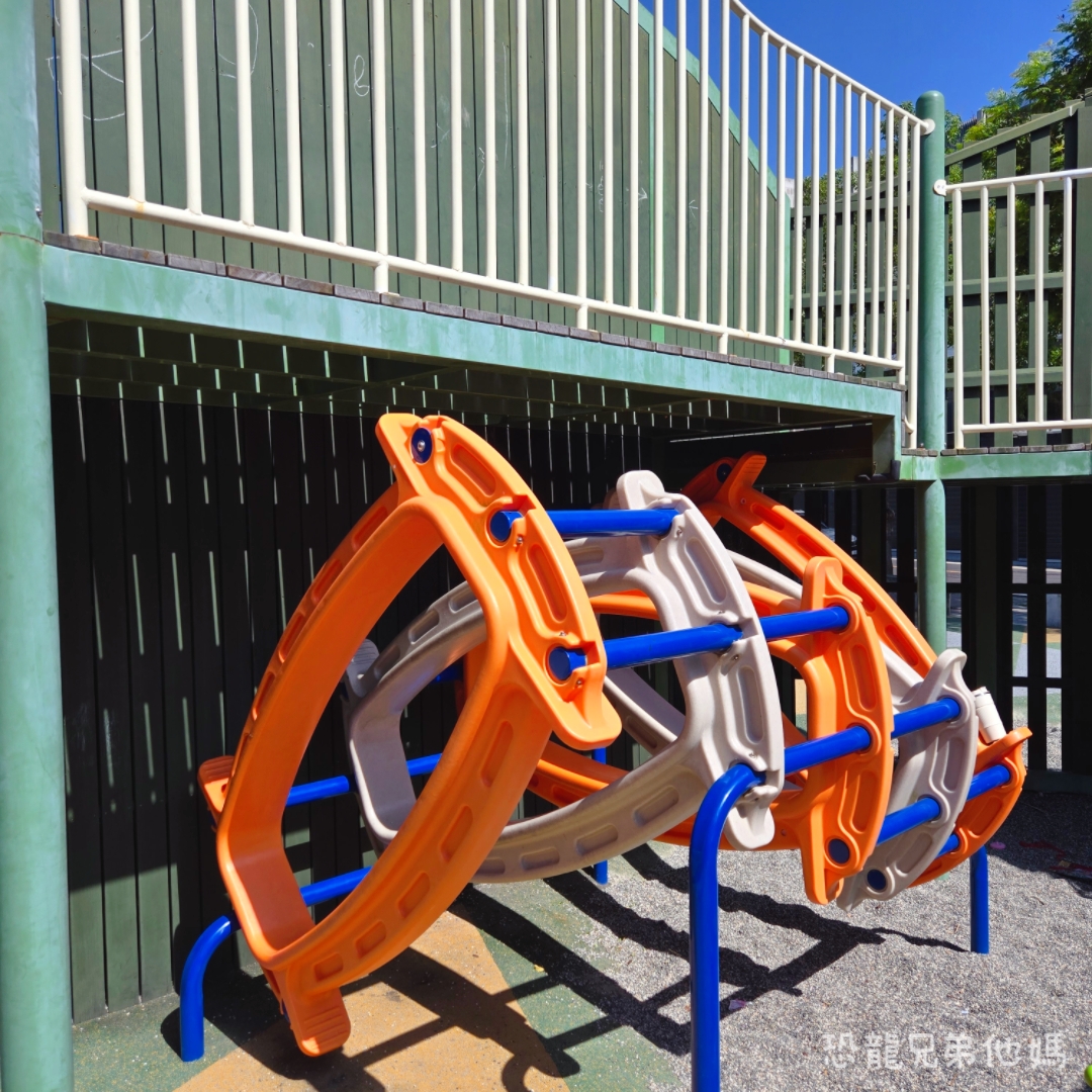 新竹親子景點｜芎林公一方口獅公園：全台首座客家舞獅遊戲場！巨型方口獅滑梯、詠春木人樁、沙坑溫馨放電